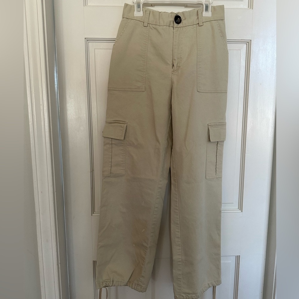 Trendy cargo jogger pants with adjustable ankles. Very cute!